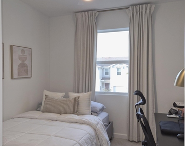 4586 Meyerson Place - Photo Thumbnail 7