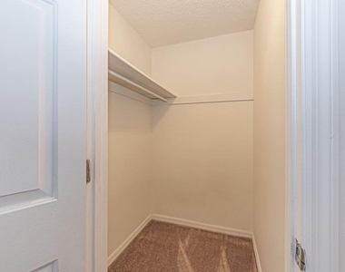 1636 20th Place Sw - Photo Thumbnail 11