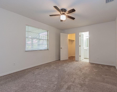 1636 20th Place Sw - Photo Thumbnail 10