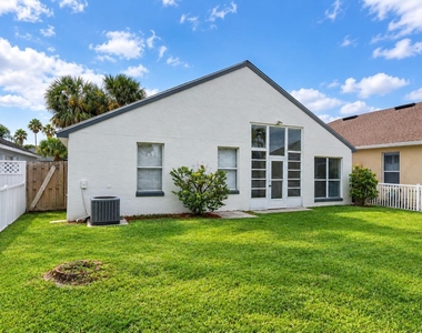 713 Nw Waterlily Place - Photo Thumbnail 24