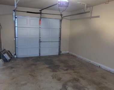 920 Sierra Vista Court - Photo Thumbnail 14