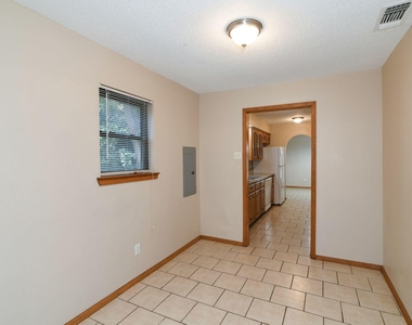 223 S Casa Grande Circle - Photo Thumbnail 11