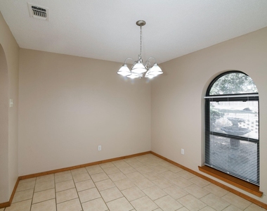 223 S Casa Grande Circle - Photo Thumbnail 4
