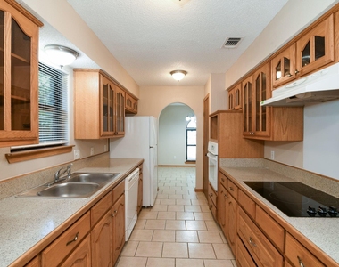 223 S Casa Grande Circle - Photo Thumbnail 7