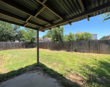 8059 Raleigh Court - Photo Thumbnail 16