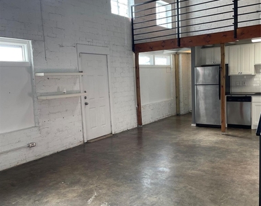 3129 Ross Avenue - Photo Thumbnail 8