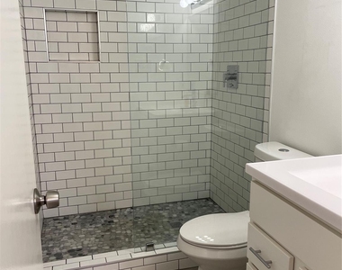 3129 Ross Avenue - Photo Thumbnail 6