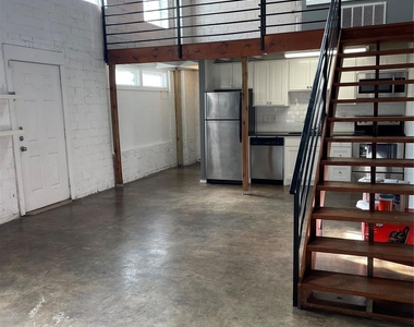 3129 Ross Avenue - Photo Thumbnail 5