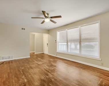 1811 W College Street - Photo Thumbnail 12