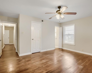 1811 W College Street - Photo Thumbnail 1