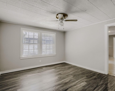1050 Dubois Street - Photo Thumbnail 12
