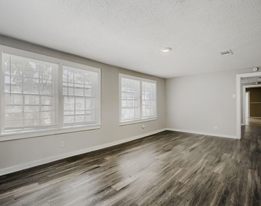1050 Dubois Street - Photo Thumbnail 2