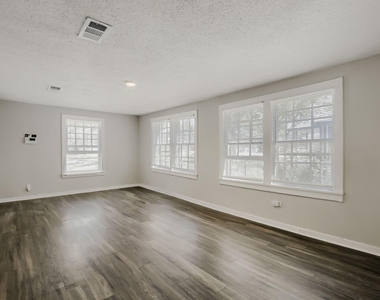 1050 Dubois Street - Photo Thumbnail 1