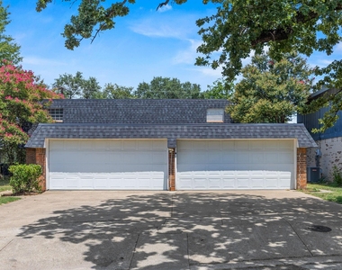 2019 Fleur De Lis Court - Photo Thumbnail 1