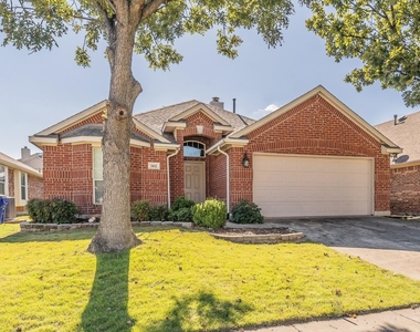 2612 Redcedar Drive - Photo Thumbnail 16
