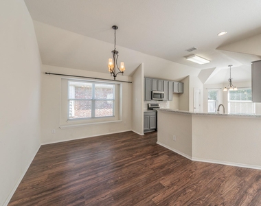 2612 Redcedar Drive - Photo Thumbnail 22