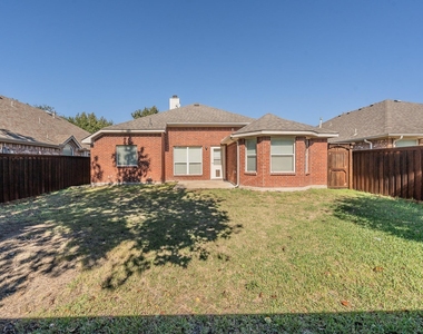 2612 Redcedar Drive - Photo Thumbnail 34