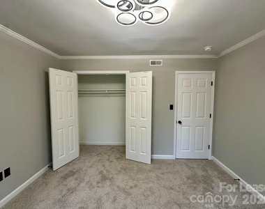1401 Longbrook Drive - Photo Thumbnail 16