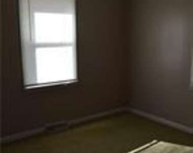 347 Wilson Street - Photo Thumbnail 9