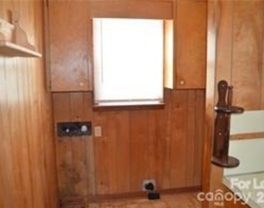347 Wilson Street - Photo Thumbnail 3