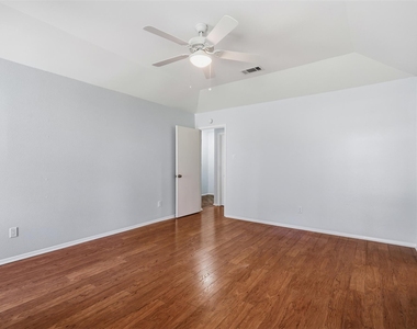 5917 Pleasant Hill Drive - Photo Thumbnail 23