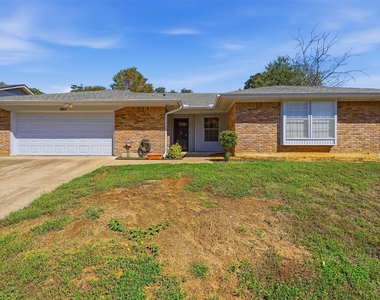 5917 Pleasant Hill Drive - Photo Thumbnail 4