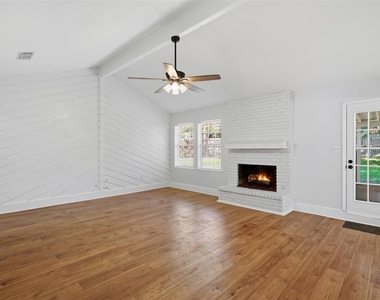 5917 Pleasant Hill Drive - Photo Thumbnail 10