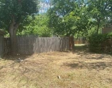 2505 Earl Lane - Photo Thumbnail 26