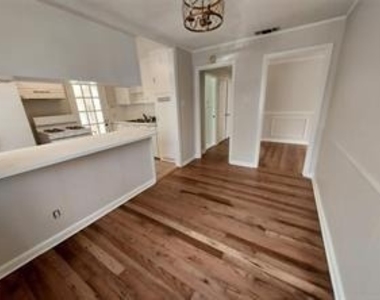 2505 Earl Lane - Photo Thumbnail 15