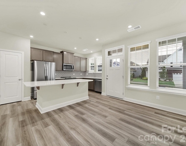 1532 Cedar Tree Drive - Photo Thumbnail 4
