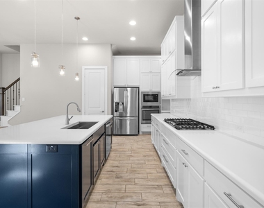 8091 Sunflower Lane - Photo Thumbnail 7