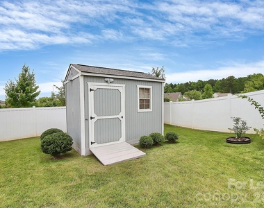 106 Honey Court - Photo Thumbnail 34