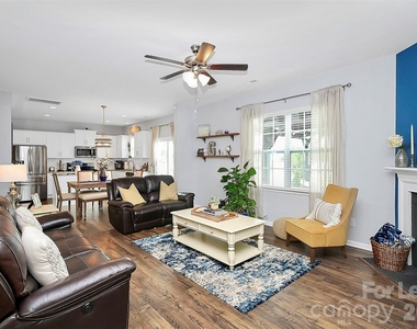 106 Honey Court - Photo Thumbnail 15