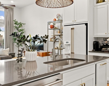 1137 Manderly Court - Photo Thumbnail 9