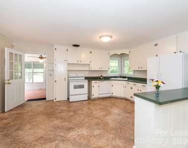 1301 N Sharon Amity Road - Photo Thumbnail 6