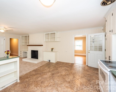 1301 N Sharon Amity Road - Photo Thumbnail 8