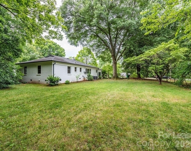 1301 N Sharon Amity Road - Photo Thumbnail 21