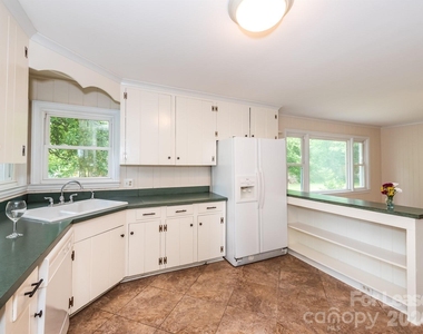 1301 N Sharon Amity Road - Photo Thumbnail 7