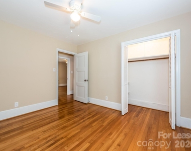 1301 N Sharon Amity Road - Photo Thumbnail 17