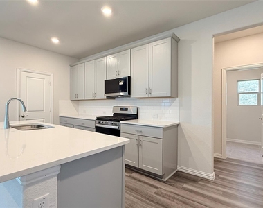 531 Deer Canyon Way - Photo Thumbnail 18