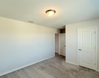 531 Deer Canyon Way - Photo Thumbnail 10