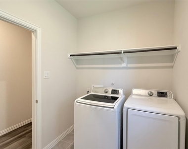 531 Deer Canyon Way - Photo Thumbnail 20