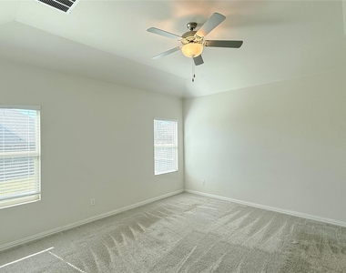 531 Deer Canyon Way - Photo Thumbnail 21