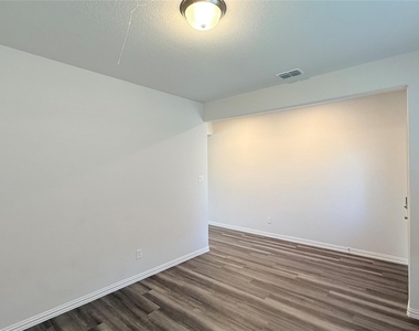 531 Deer Canyon Way - Photo Thumbnail 14