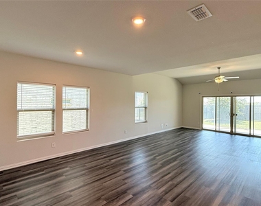 531 Deer Canyon Way - Photo Thumbnail 15