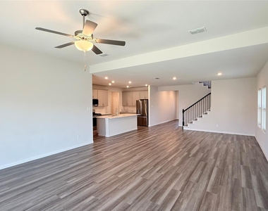 531 Deer Canyon Way - Photo Thumbnail 16