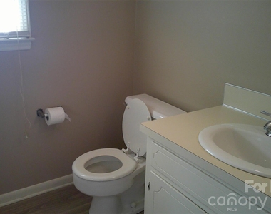 114 5th Avenue Ne - Photo Thumbnail 5