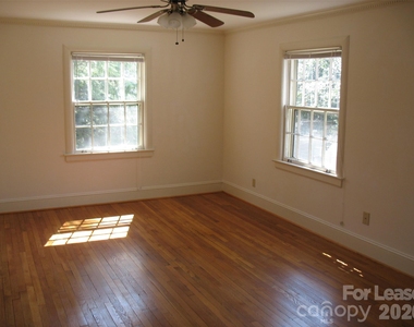 3043 Park Road - Photo Thumbnail 1