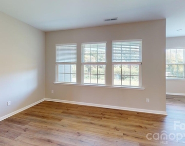 139 Pampas Place - Photo Thumbnail 7