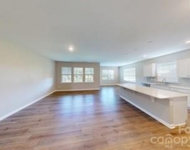 139 Pampas Place - Photo Thumbnail 4